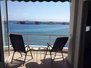 Apartment + Balkon direkt am Meer