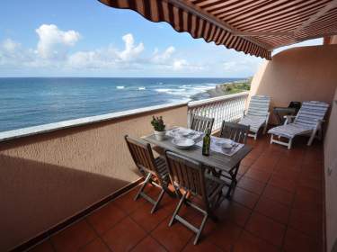 Stilvolle Penthousewohnung am Meer