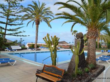 Haus mit Meerblick, Pool & Garten