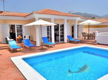 Attraktive Villa mit Pool & Klima