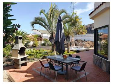 Ruhiges Ferienhaus mit Garten Ruhiges Ferienhaus mit Garten