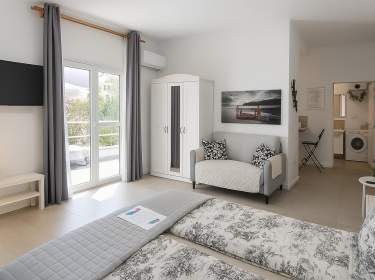 Studio in zentraler, ruhiger Lage