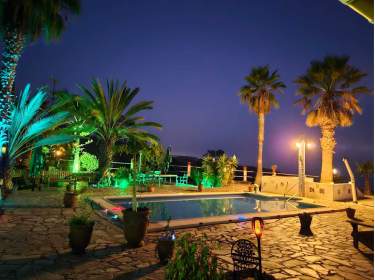 Bungalow auf ruhiger Finca mit Pool