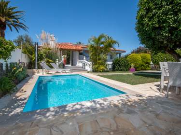 Penthouse mit beh. Pool & Garten Penthouse mit beh. Pool & Garten