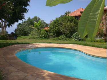 Apartment mit Meerblick und Pool