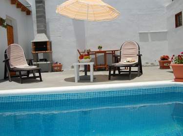 Ruhiges Ferienhaus mit Pool