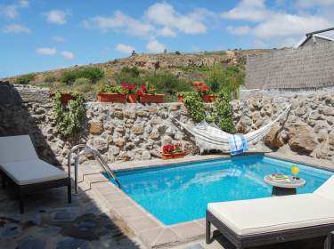 Charmantes Landhaus mit Pool